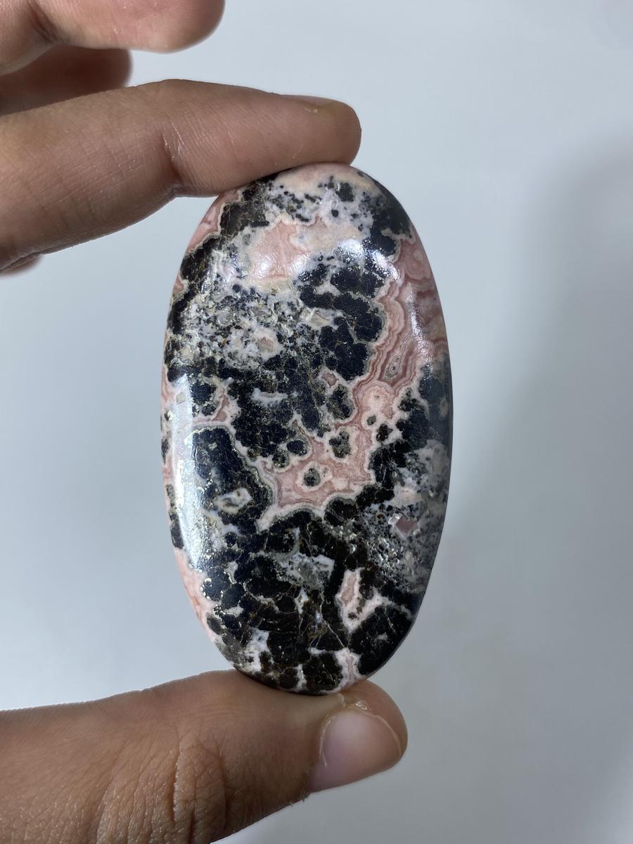 Rhodochrosite Palmstone (1kg)