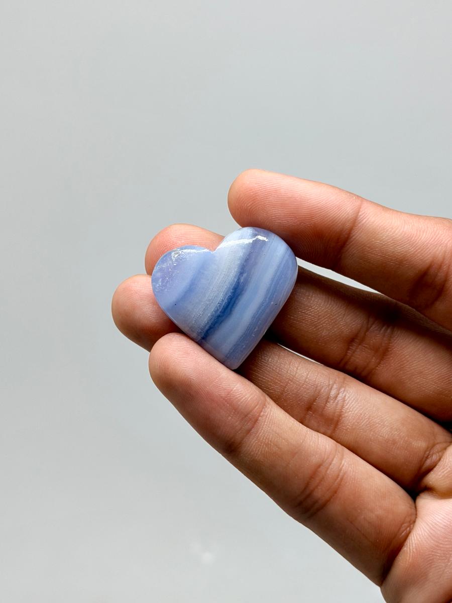 Blue Lace Agate Hearts (1 kg)