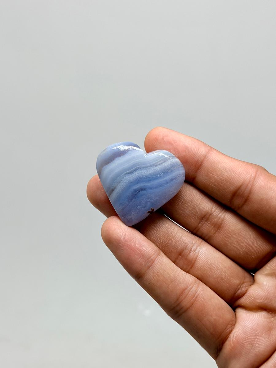 Blue Lace Agate Hearts (1 kg)