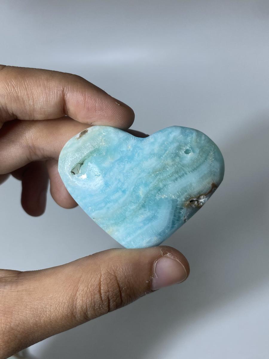 Caribbean Calcite Heart (1kg)