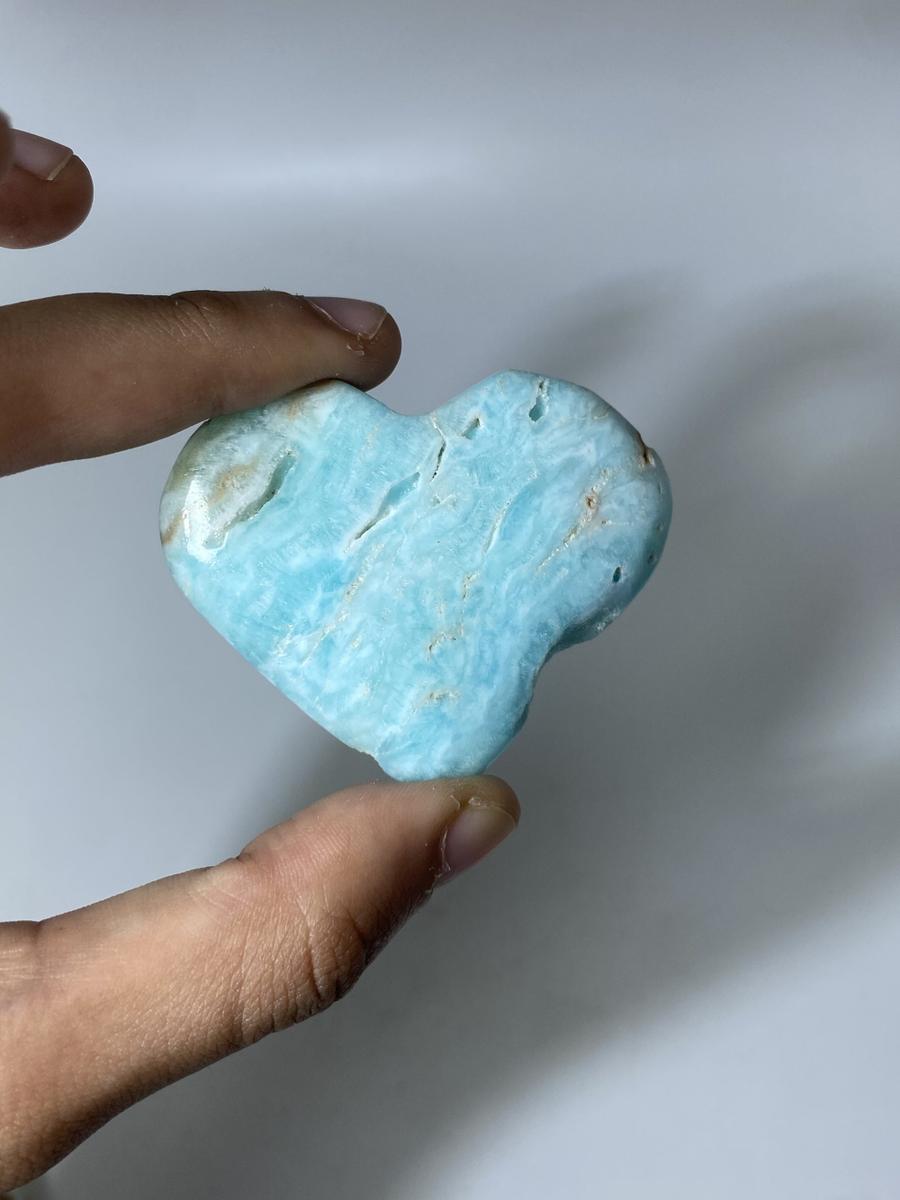 Caribbean Calcite Heart (1kg)