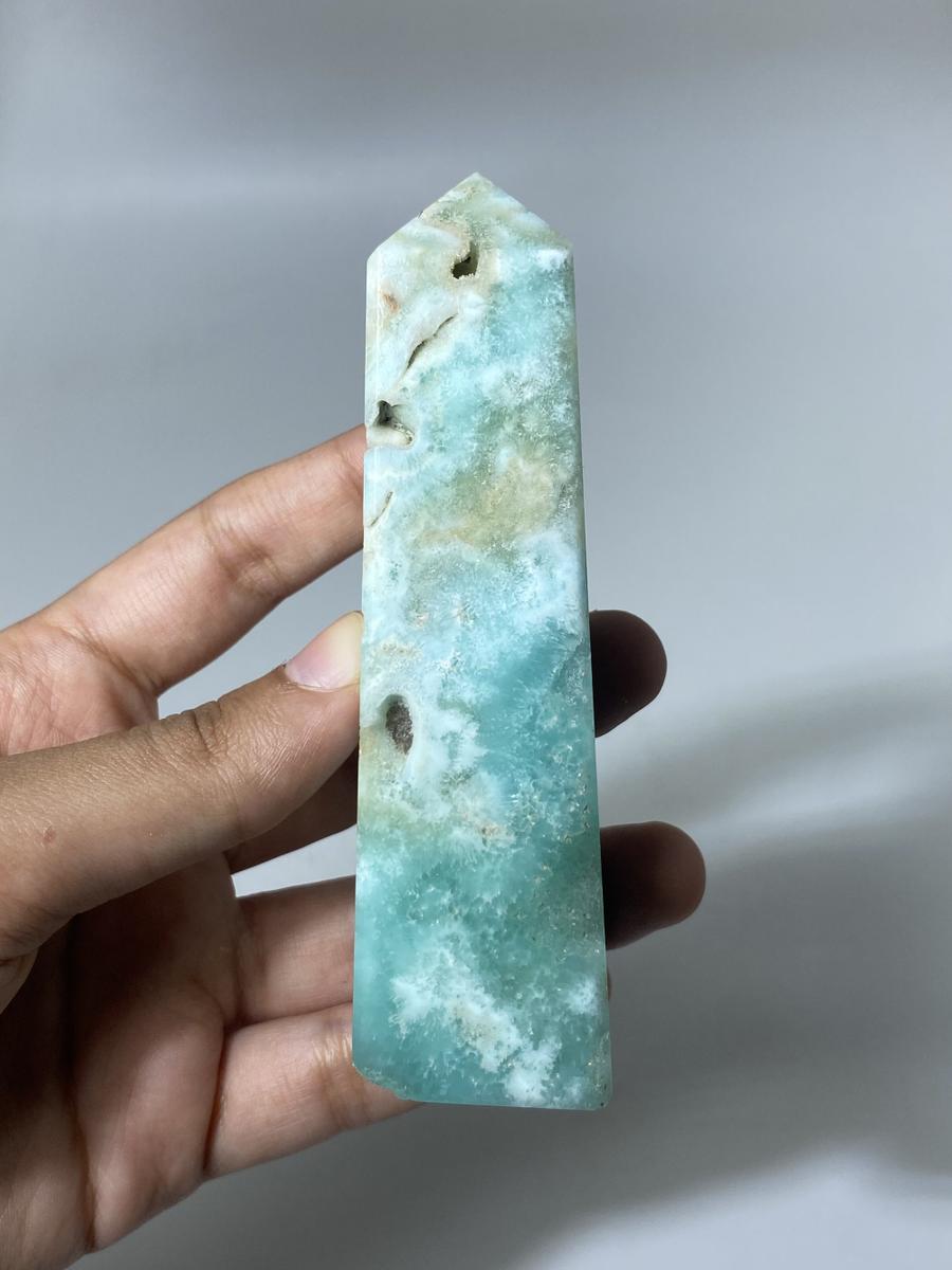Caribbean Calcite Tower (1kg)