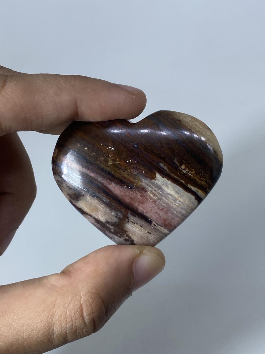 Outback Jasper Hearts (1kg)