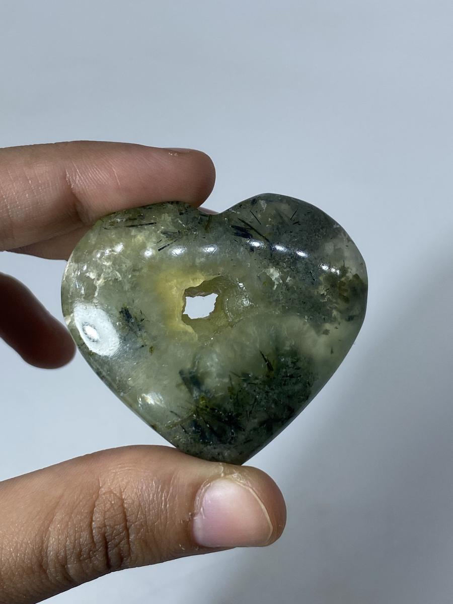 Prehnite Hearts (1kg)