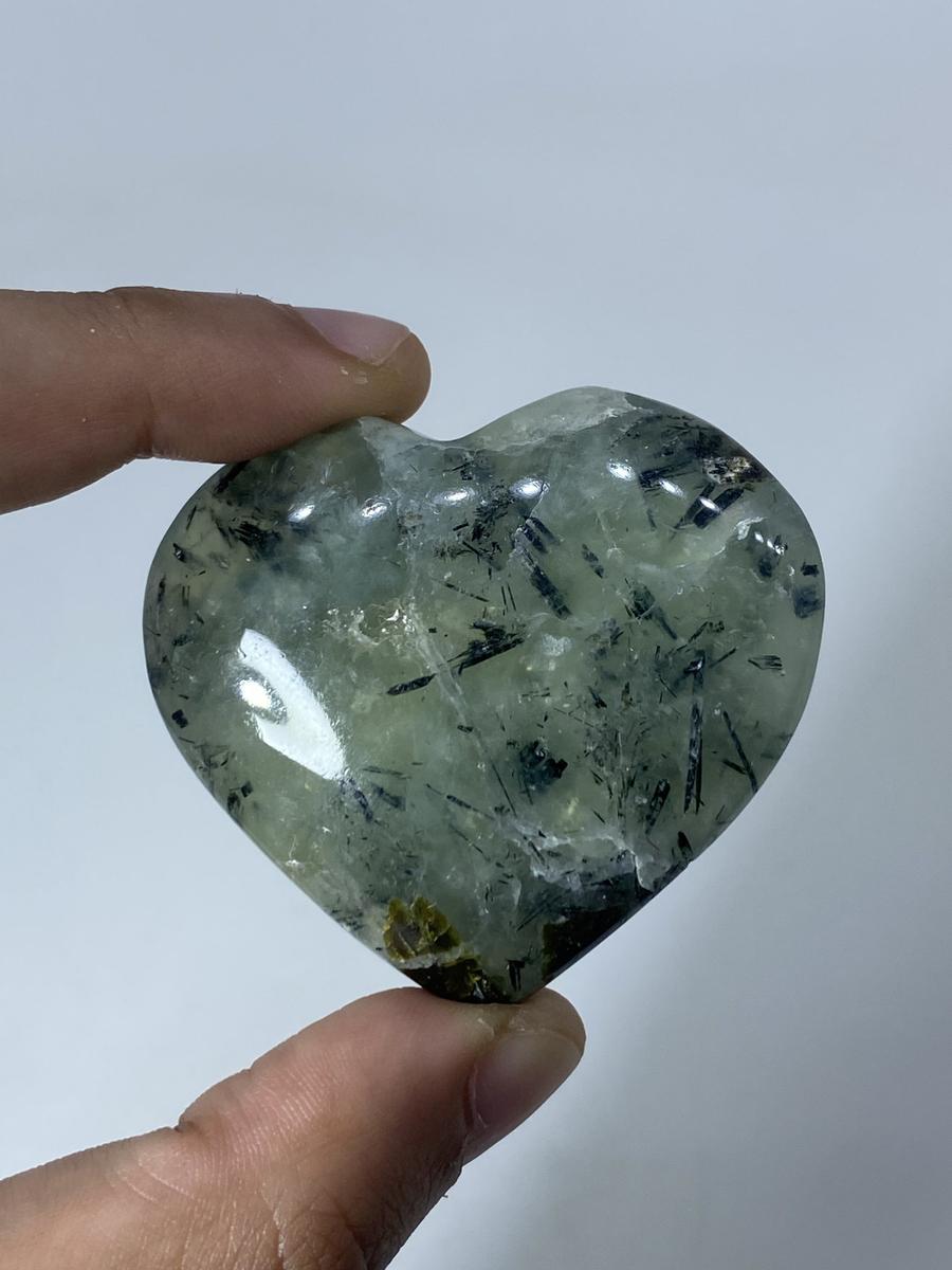 Prehnite Hearts (1kg)