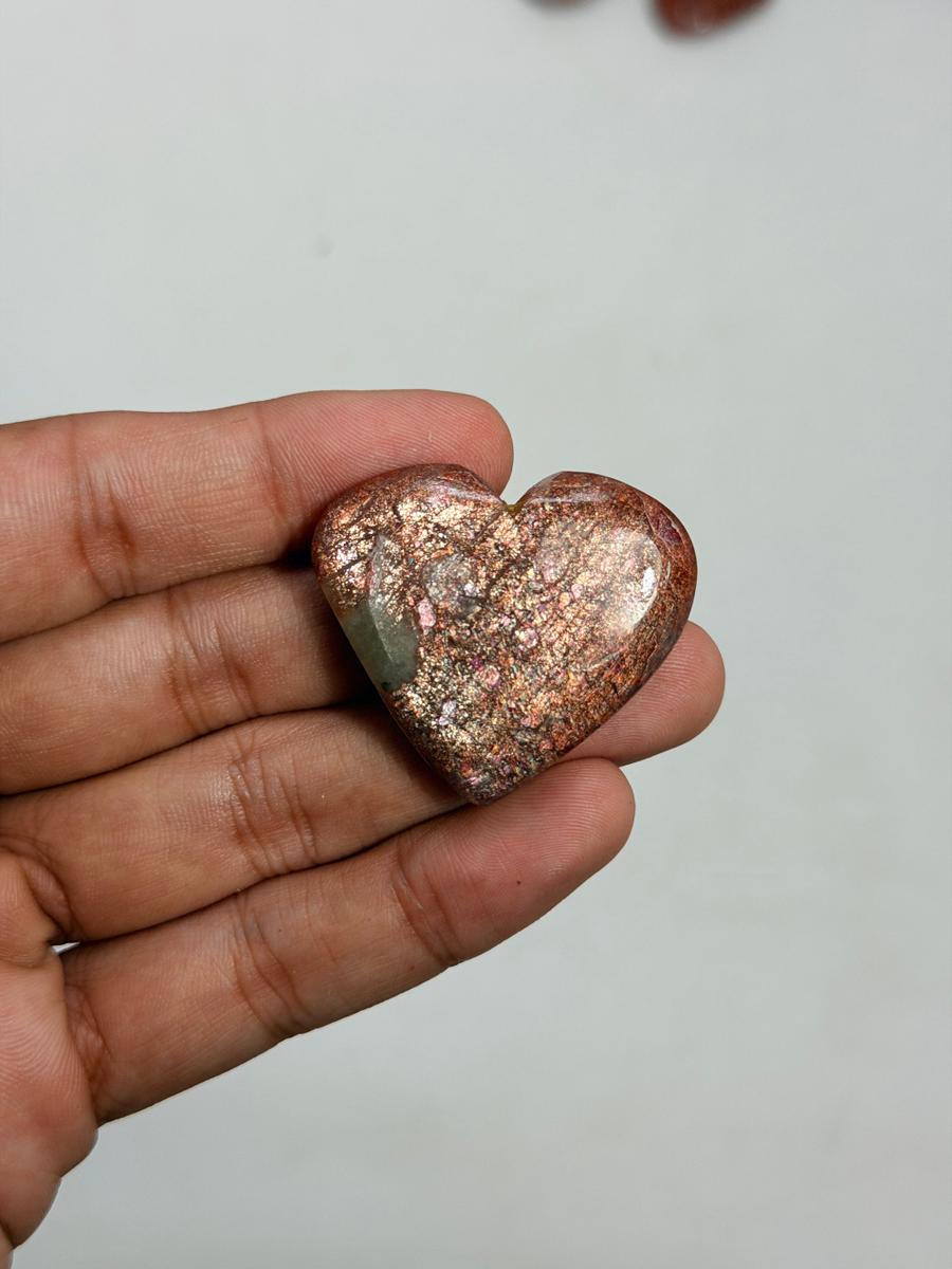Confetti Sunstone Heart (1kg)